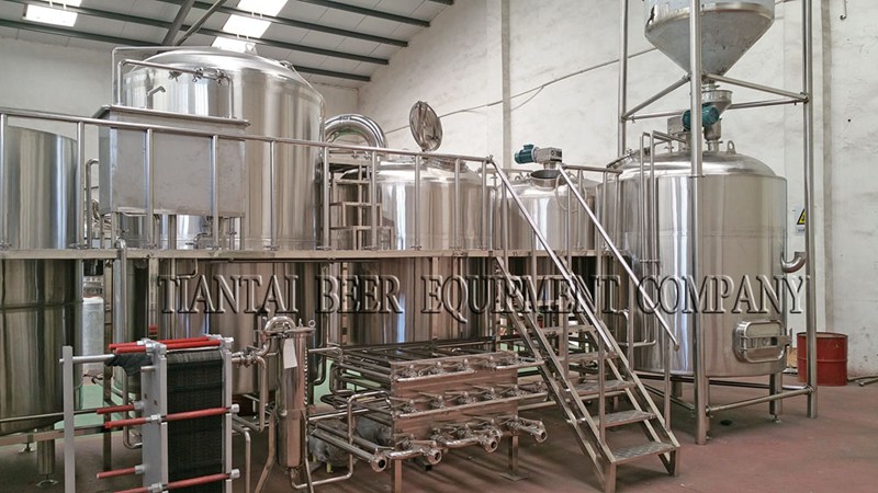 <b>5000L Modern Brewery Equipment</b>